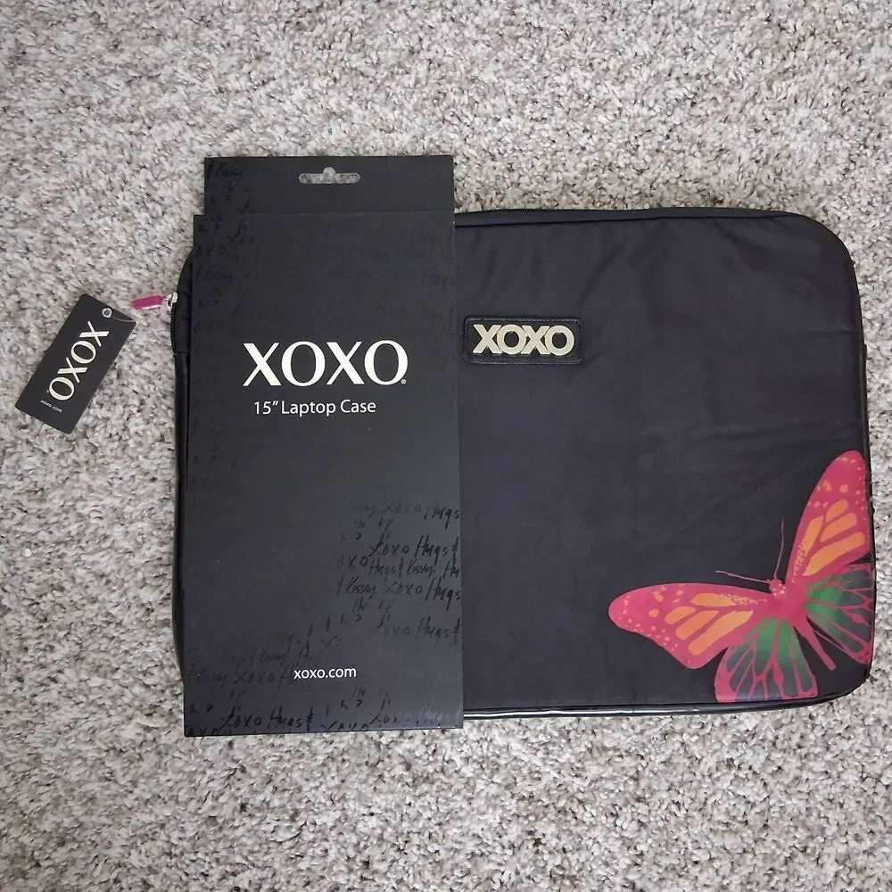 XOXO 15in Neoprene Padded Laptop Sleeve Case Zipper, Black/Pink Butterfly